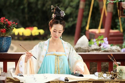 Những thềm ngực gợi cảm nhất phim cổ trang - 9