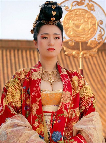 Những thềm ngực gợi cảm nhất phim cổ trang - 8