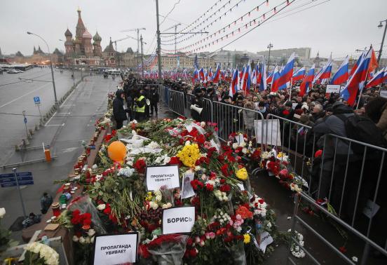 21.000 người Nga tưởng niệm cựu phó thủ tướng bị ám sát - 1