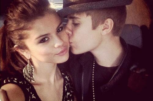 Justin Bieber tố Selena Gomez “dựa hơi” trong hit mới - 1