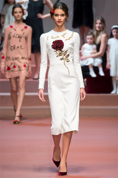 Dolce & Gabbana tôn vinh mẹ trong bộ sưu tập mới - 16