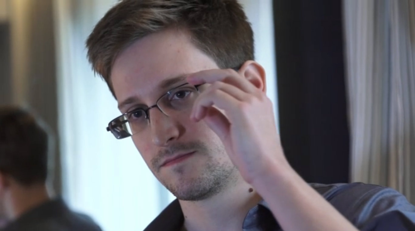 Edward Snowden muốn trở về Mỹ chịu tội - 1