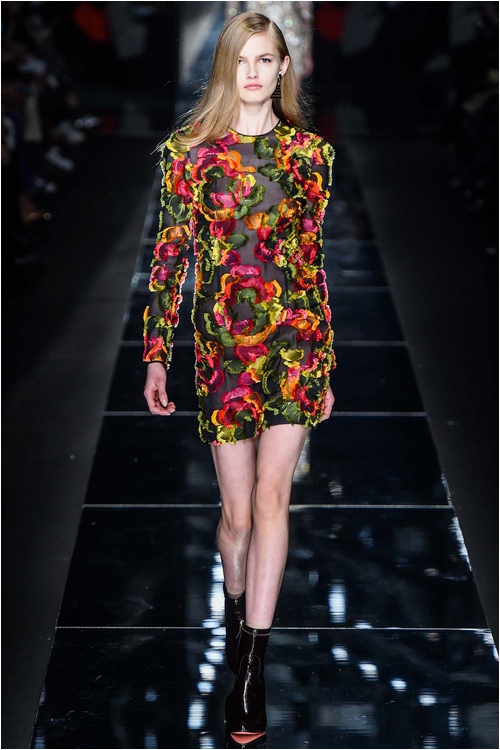 Quyến rũ đến mê hoặc với Blumarine FW 2015 - 13