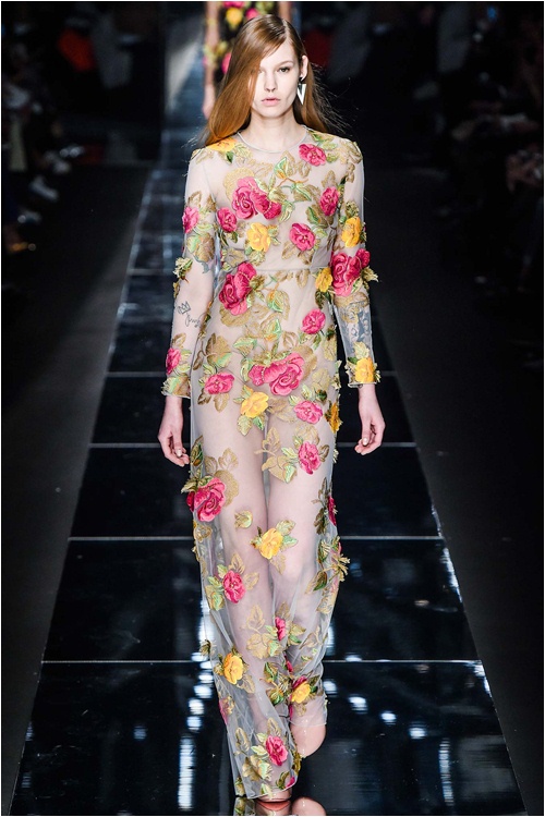 Quyến rũ đến mê hoặc với Blumarine FW 2015 - 16