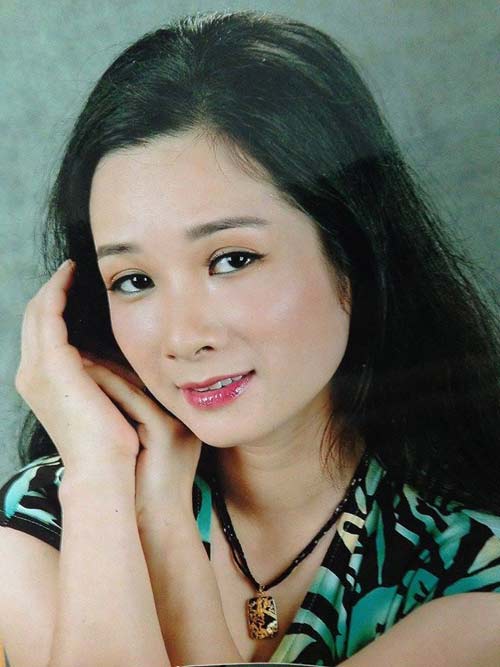Không chỉ có thế, Thanh Thanh Hiền còn là một ngôi sao hát nhạc dân gian trữ tình và dân gian đương đại rất cá tính và khá đắt show