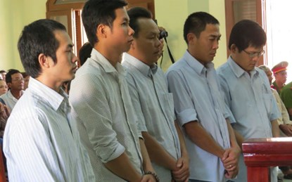 Đã có lịch xét xử vụ 5 công an đánh chết người ở Phú Yên - 1