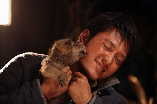 Khám phá đoàn phim "sống chung" với 35 chú sói - 8