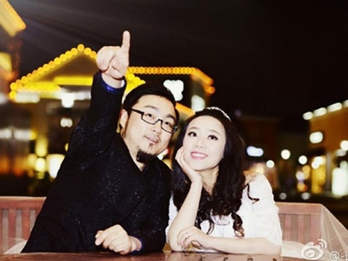 Fan Hoa xót thương vợ chồng ca sỹ qua đời vì tai nạn GT - 1
