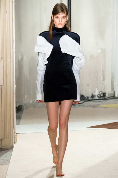 Bộ sưu tập trần trụi khuấy đảo sàn diễn Paris - 17