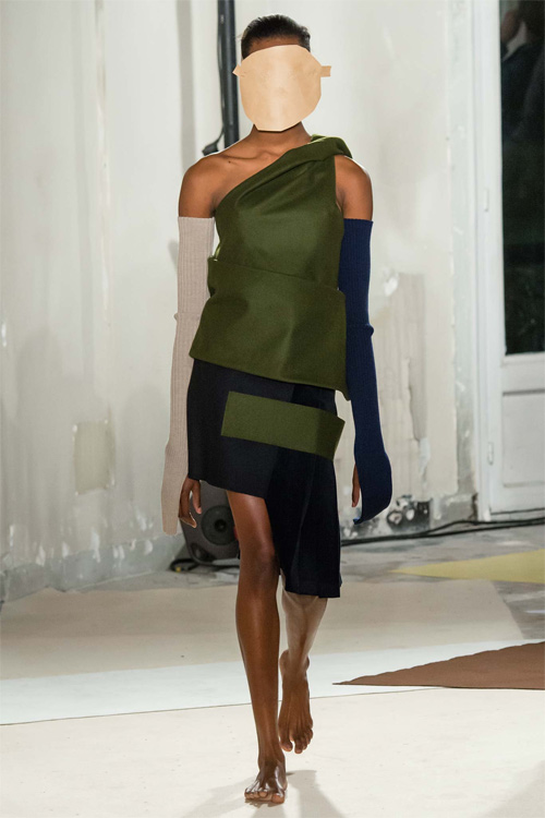 Bộ sưu tập trần trụi khuấy đảo sàn diễn Paris - 18