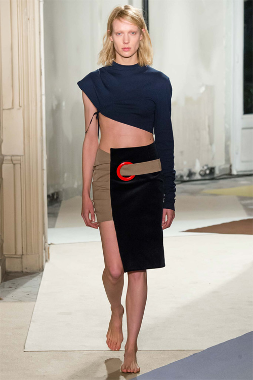 Bộ sưu tập trần trụi khuấy đảo sàn diễn Paris - 7