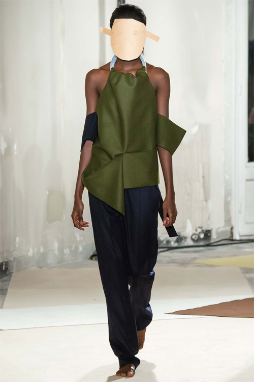 Bộ sưu tập trần trụi khuấy đảo sàn diễn Paris - 2