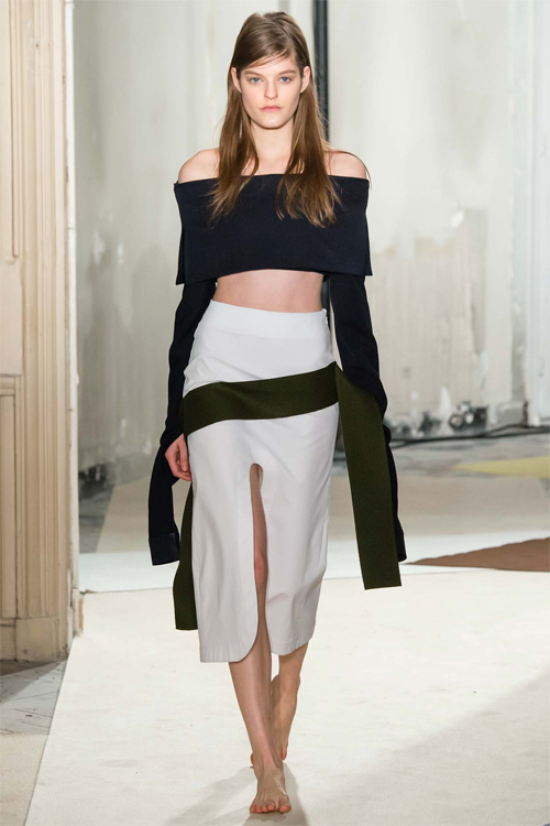 Bộ sưu tập trần trụi khuấy đảo sàn diễn Paris - 4