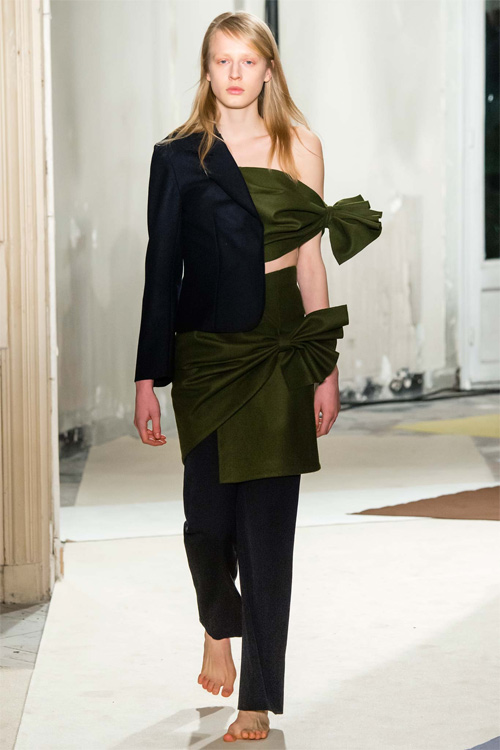 Bộ sưu tập trần trụi khuấy đảo sàn diễn Paris - 17