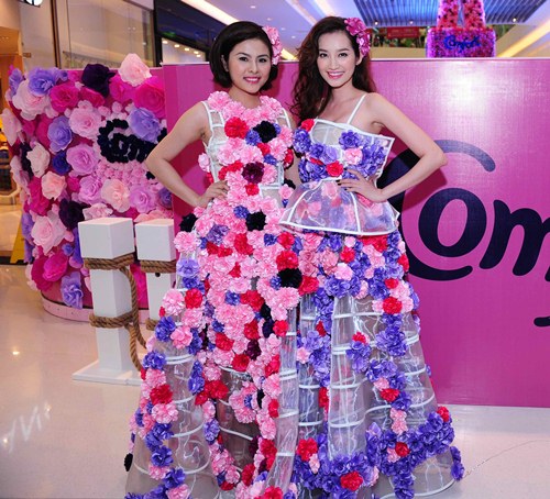 Vân Trang, Trúc Diễm diện váy ngàn hoa cuốn hút - 1