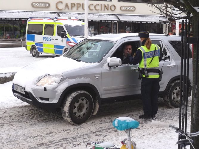 Cuộc chiến chống “ma men” lái xe ở Thụy Điển - 3