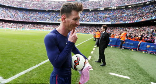 Barca sợ không đủ tiền giữ Messi - 1