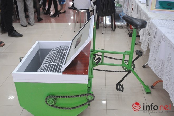 Độc đáo vật dụng sáng tạo của các “kỹ sư nhí” - 6