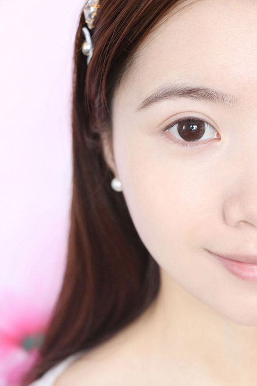 Bí quyết giúp chị em trẻ ra vài tuổi với trang điểm - 4