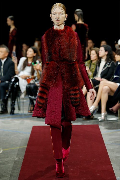 Vẻ đẹp nữ hoàng Anh trong tuyệt phẩm của Givenchy - 16