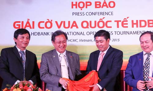 Quang Liêm, Trường Sơn đối đầu nhà vô địch châu Á - 1