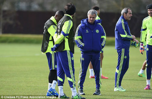 Mourinho: "PSG là đội bóng chơi bẩn nhất châu Âu" - 3