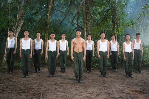 Háo hức với phim ma toàn hotboy - 8