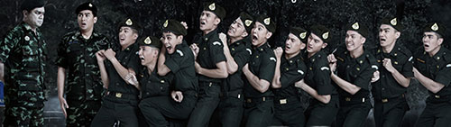 Háo hức với phim ma toàn hotboy - 14