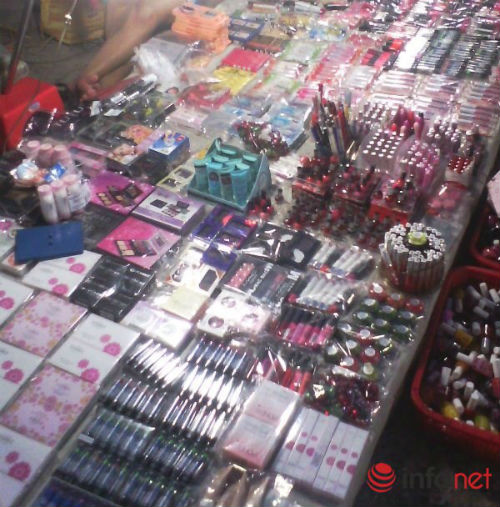 Mỹ phẩm đểu “hút” nữ sinh tại chợ đêm sinh viên - 2