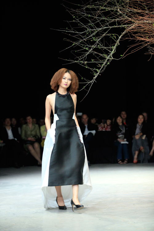 Nhặt “sạn” Tuần lễ thời trang Việt Nam Thu Đông 2015 - 3