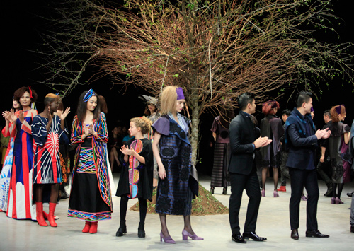 Nhặt “sạn” Tuần lễ thời trang Việt Nam Thu Đông 2015 - 11