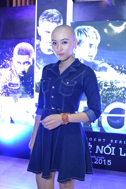 Cô gái đầu trọc của VN Idol gây chú ý tại lễ ra mắt phim - 1