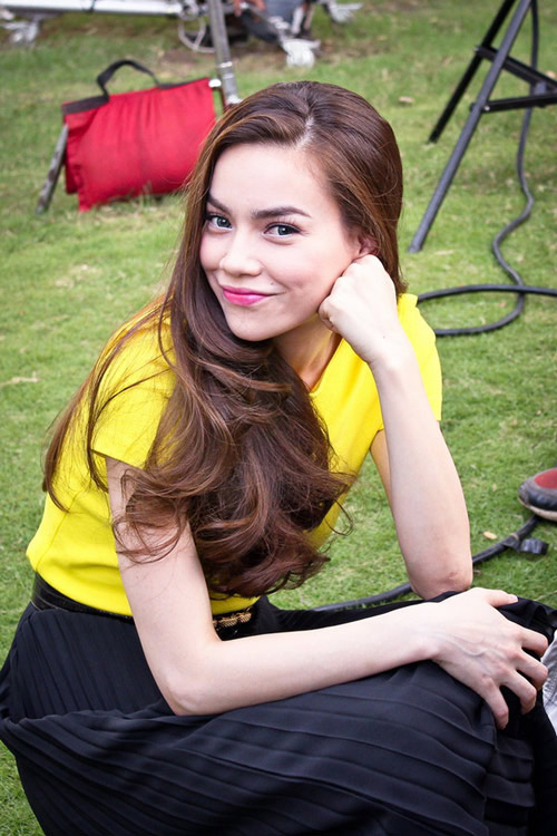 7 “bóng hồng” không hở vẫn hot của showbiz Việt - 7