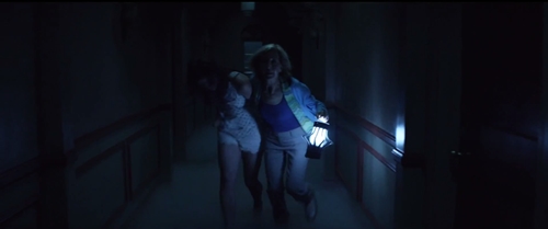 "Lạnh gáy" với trailer bước vào giới quỷ của Insidious 3 - 4