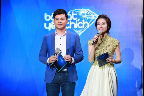 Hồ Quỳnh Hương khoe vóc dáng trẻ trung - 10