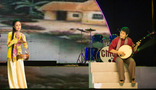 MC Vũ Mạnh Cường “vừa đi vừa khóc” trên sân khấu - 5