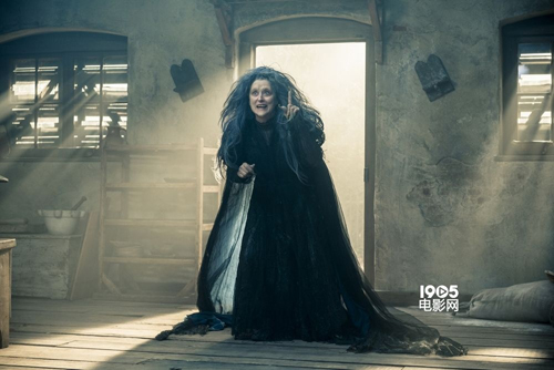 Những dì ghẻ, phù thủy độc ác "khét tiếng" trên màn ảnh - 8