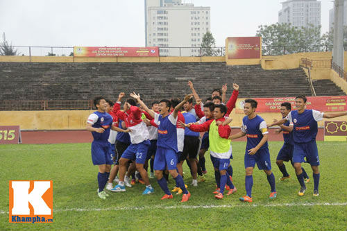 Chung kết giải U19 QG: Đội bóng nhà bầu Hiển mất Cup - 3