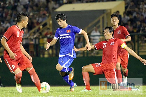 U23 Thái-U23 Việt Nam: Công Phượng so tài Messi Thái Lan - 1