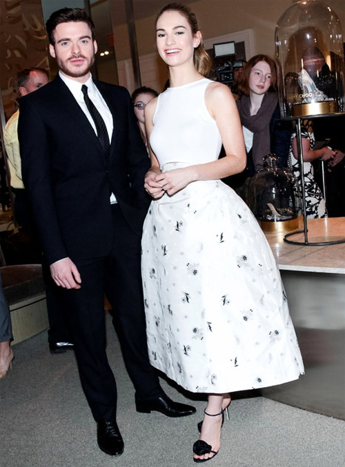 Mãn nhãn với đẳng cấp thời trang của “cô bé Lọ Lem“ - 15