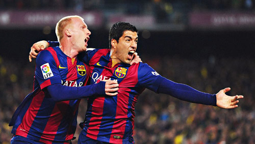 Báo chí thế giới ca ngợi Suarez "siêu anh hùng" ở Barca - 3