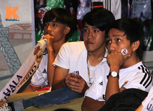 Fan Real thất thần vì bại trận ở Siêu kinh điển - 5