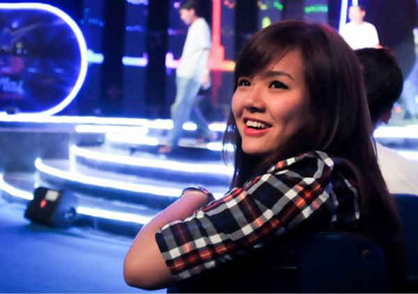 Hot girl bồng con đi thi Vietnam Idol chia sẻ lý do lấy chồng sớm - 1