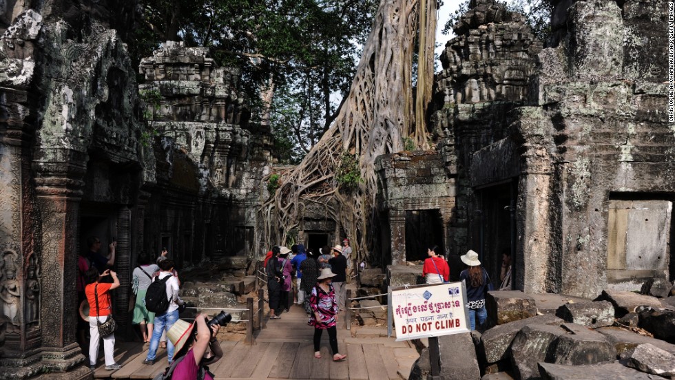 Thành phố Siem Reap, Campuchia đứng vị trí thứ 2, nhảy lên bảy bậc so với năm 2014. Thành phố du lịch nổi tiếng thu hút du khách với các khách sạn, nhà hàng, điểm thăm quan hấp dẫn.