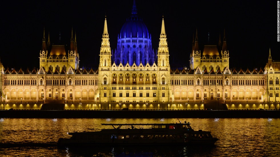 Budapest, Hungary – đứng thứ 21. Thành phố này là trung tâm chính trị, văn hóa, thương mại, công nghiệp, và giao thông vận tải của Hungary.