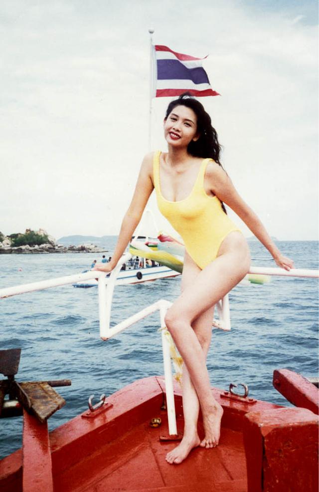 Bất ngờ vẻ đẹp của mỹ nhân “Lộc đỉnh ký” sau 18 năm - 16