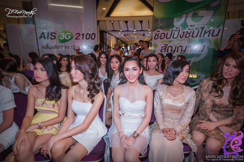 Dàn mỹ nữ “chào sân” tại Hoa hậu chuyển giới Thái Lan - 1