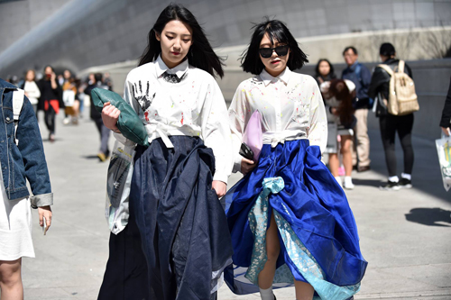 Choáng vì độ sành điệu của nhóc tì tại Seoul FW - 17