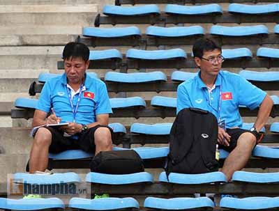 U23 Malaysia - U23 VN: Ngỡ ngàng Công Phượng - 10