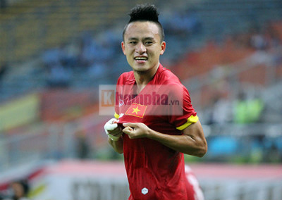 U23 Malaysia - U23 VN: Ngỡ ngàng Công Phượng - 20